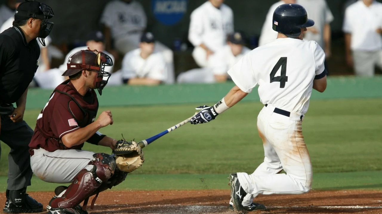 Who keeps track of statistics in baseball games?